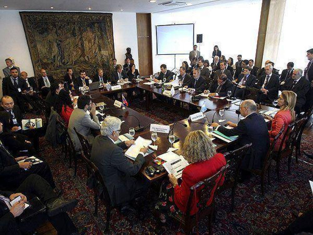 Sin Ch�vez, Mercosur acelera la adaptaci�n de Venezuela