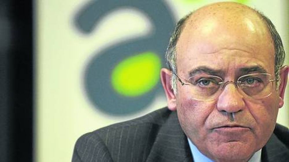 El ex due�o de Aerol�neas se aferra a su lujoso Rolls Royce