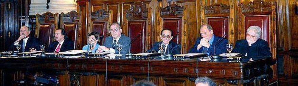 La Corte ya se reuni� de urgencia para analizar el "per saltum" del Gobierno (11D nueva fecha clave)