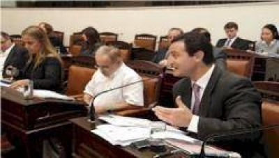 Ten�an los fondos y los us� para otra cosa