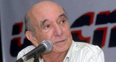 "La paritaria duerme en la mesita de luz"