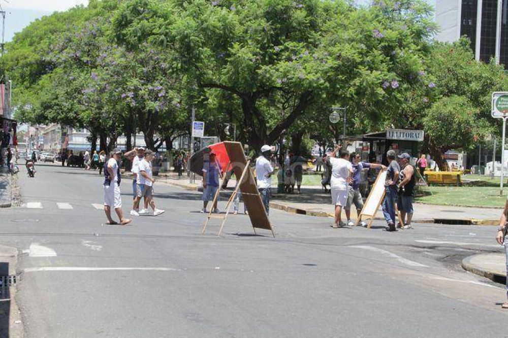Nueve detenidos en el reclamo de ambulantes
