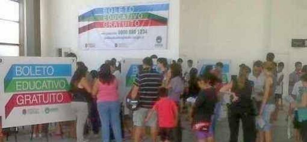 Quedan pocas horas para utilizar el Boleto Educativo en este 2012