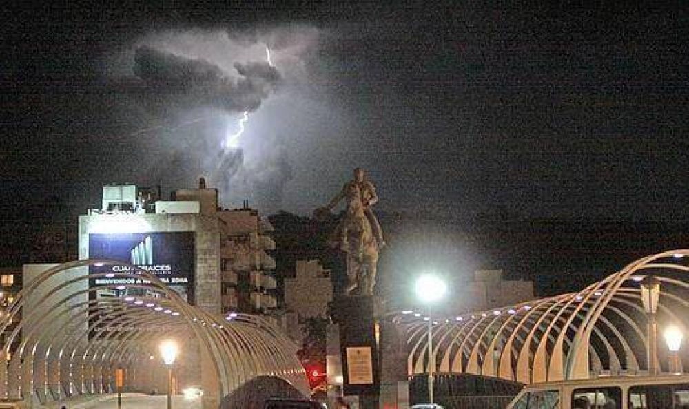 Rige un nuevo alerta por lluvias para el centro de C�rdoba 