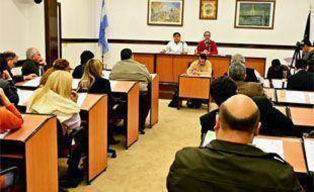 Aprueban el t�nel en la calle Chacabuco y las v�as