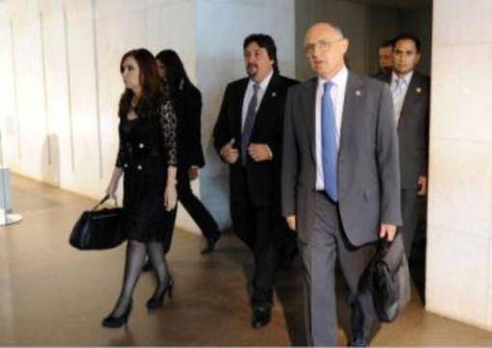 Closs acompa�� a Cristina en la cumbre del Mercosur