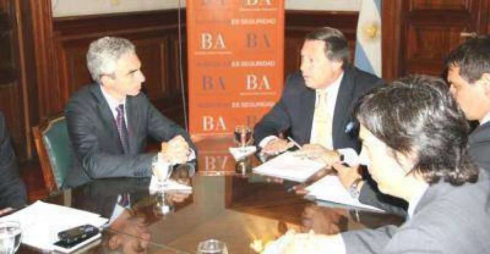  Ricardo Casal confirm� m�s efectivos policiales para Jun�n