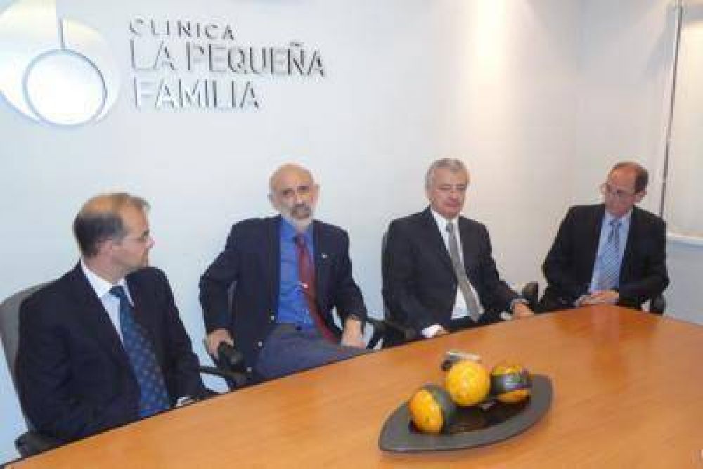 La Cl�nica La Peque�a Familia inaugur� ayer su nueva unidad de terapia intensiva