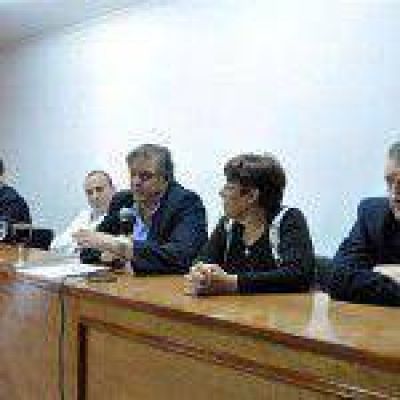 Collia visit� el hospital �Pi�eyro� e inaugur� nuevo equipamiento