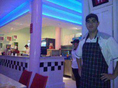 Trabajador gastron�mico fue asesinado de un puntazo en el coraz�n por chico de 17 a�os