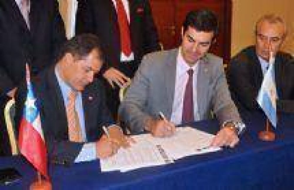Salta y Antofagasta suman acuerdos para acelerar la reactivaci�n del Belgrano Cargas
