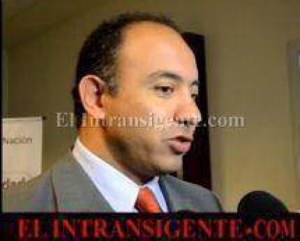Roberto Dib Ashur: "Por primera vez, el 100% de los departamentos contar�n con educaci�n superior" 