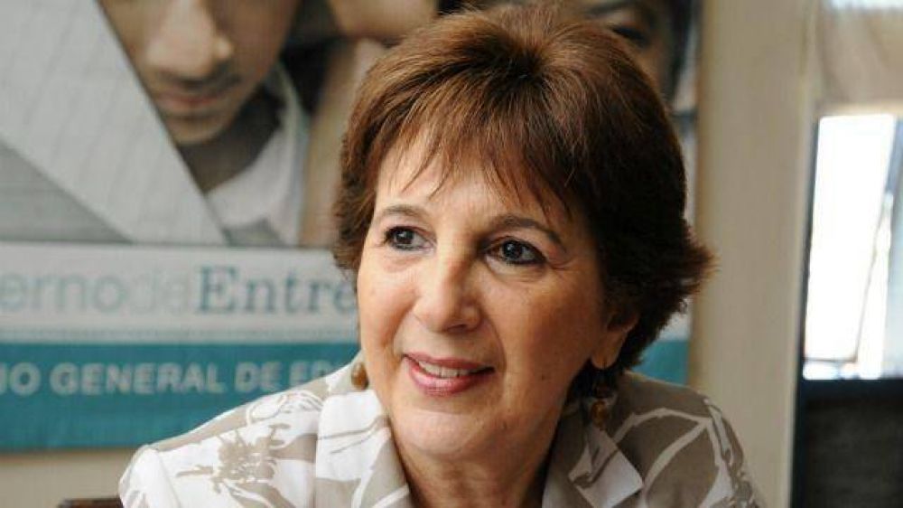 "No est� permitido terminar antes las clases", dijo Bar