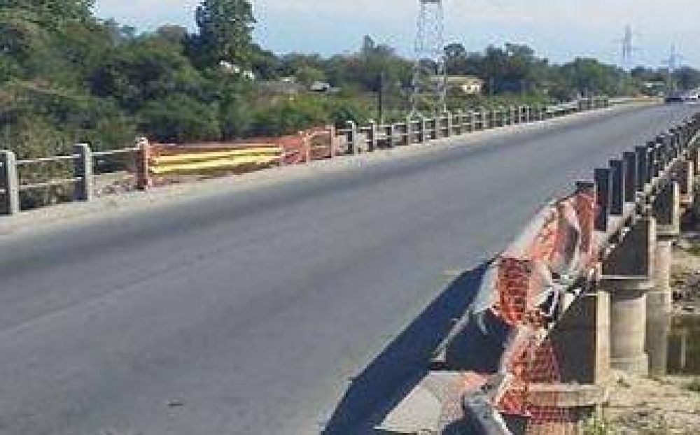 Accidente fatal en el puente del r�o Medina