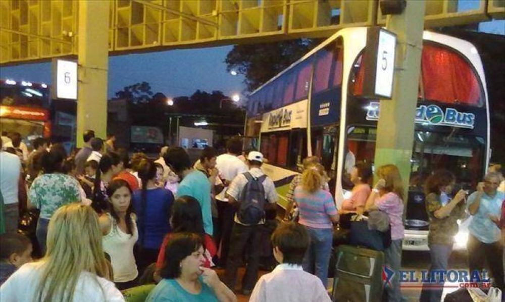 Micros arribaron con demoras a la Terminal tras paro de choferes