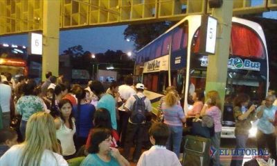 Micros arribaron con demoras a la Terminal tras paro de choferes