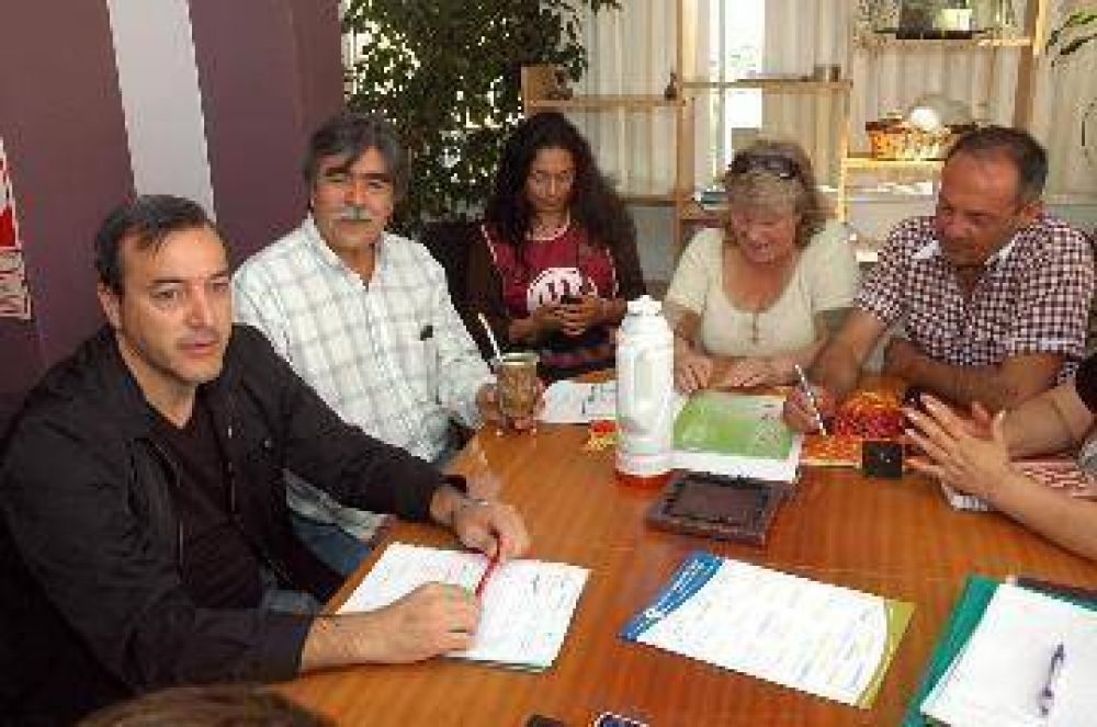 Unos 400 becados tendr�n contrato en R�o Negro