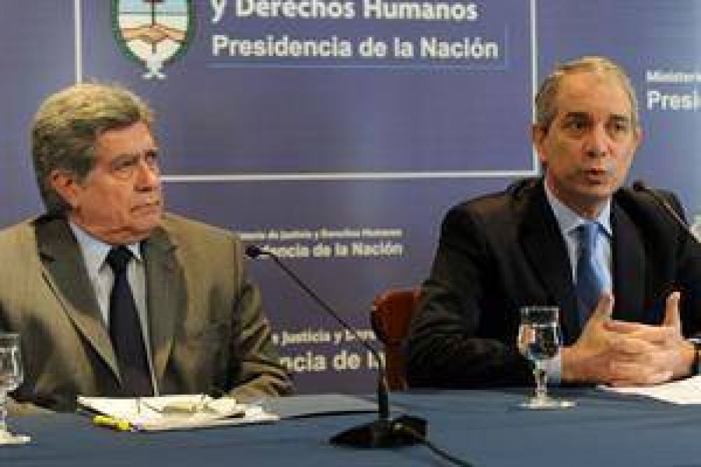 Advierten que podr�an abrir un jury contra los camaristas que votaron a favor de Clar�n