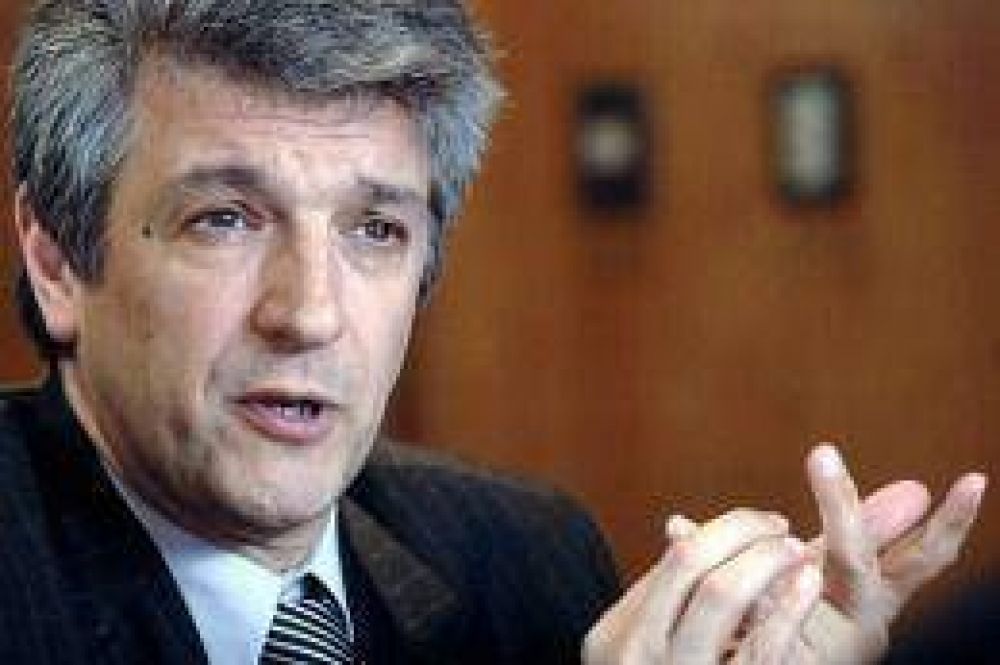 Gustavo L�pez: "Lo que est� en juego es qui�n gobierna, qui�n cumple las leyes"