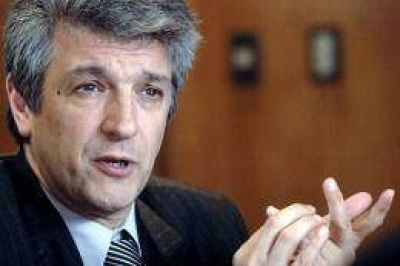 Gustavo L�pez: "Lo que est� en juego es qui�n gobierna, qui�n cumple las leyes"