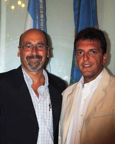 Mientras contin�an las irregularidades en el Hip�dromo, PROA y Massa desembarcan en La Plata
