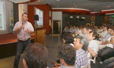 P�rez en Tunuy�n: "No me levanto cada d�a conforme, voy por m�s"
