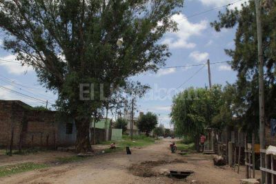 En San Pantale�n piden que reparen calles y las iluminen