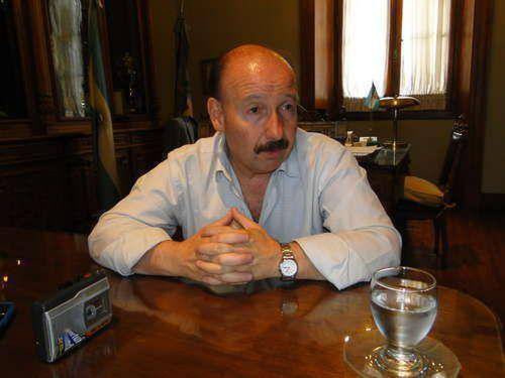 INZA FIRMAR� MA�ANA UN ACUERDO POR OBRAS