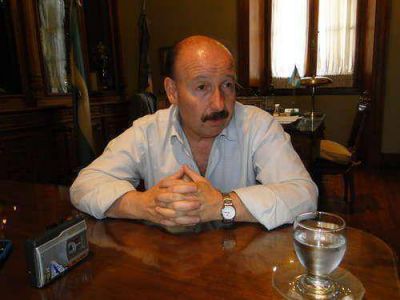 INZA FIRMAR� MA�ANA UN ACUERDO POR OBRAS