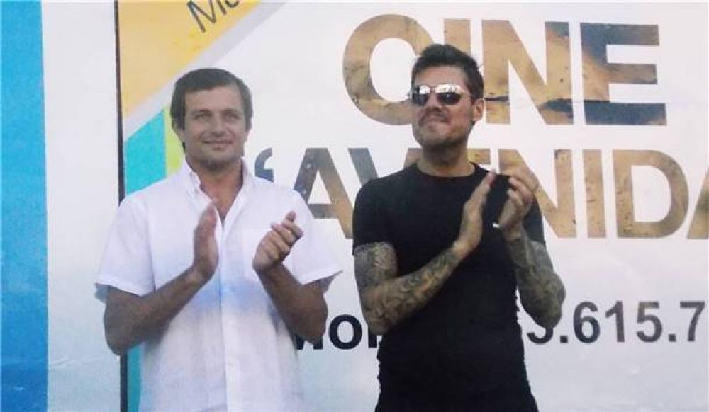 Tinelli y Bucca inauguraron las obras del Cine Avenida