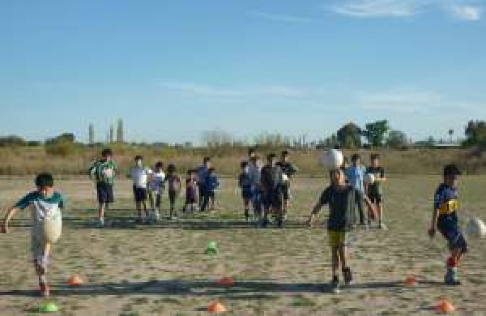 Casi 10.000 chicos en las escuelas deportivas gratis