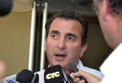 Francisco P�rez confirm� que esta semana se pre adjudicar� la construcci�n de la presa Los Blancos