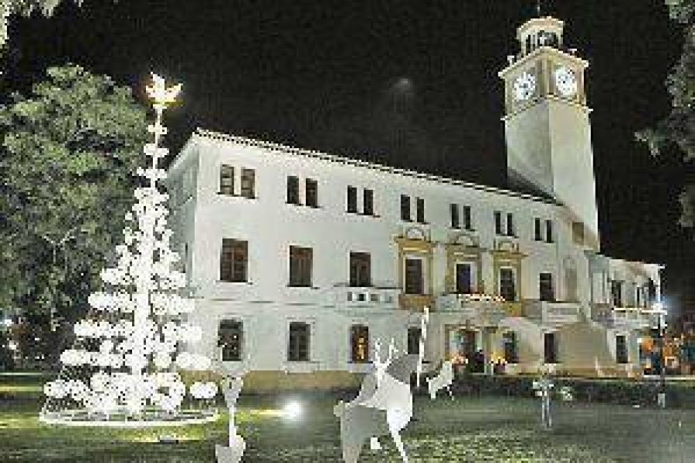 Los edificios p�blicos se vistieron de Navidad