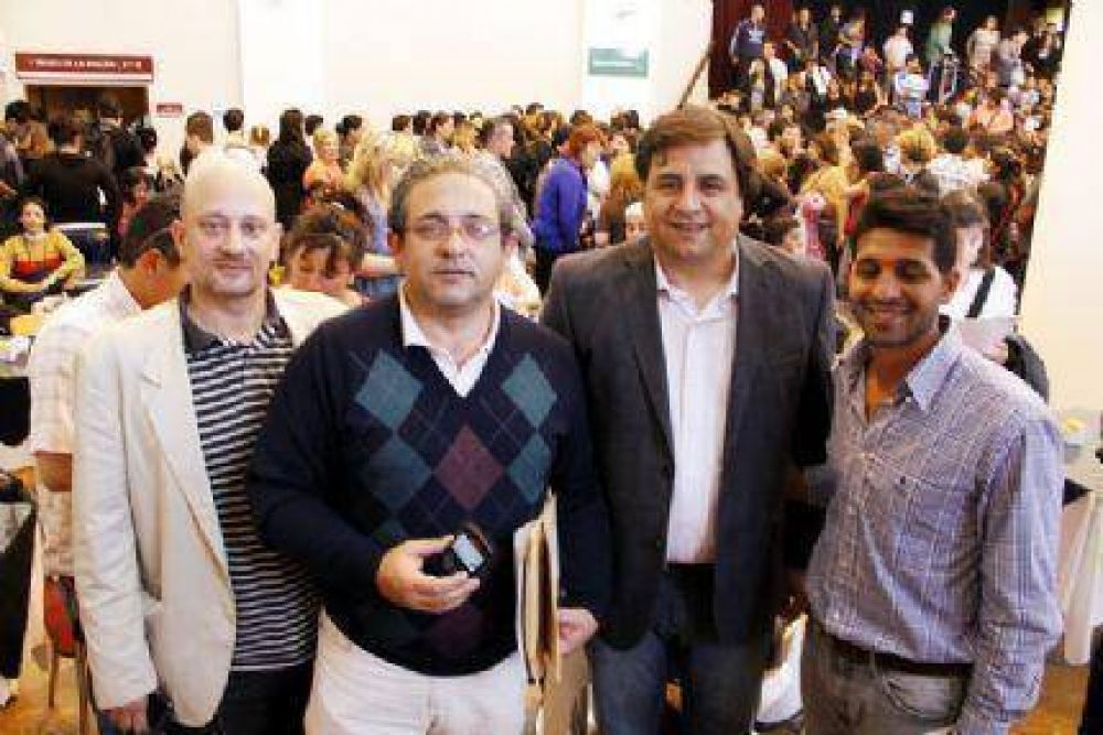 Iriart present� proyecto para extender beneficios a personas con discapacidades