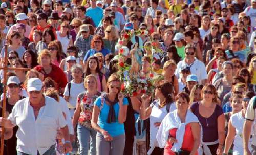 Gran cantidad de fieles en la �Marcha de la Fe�