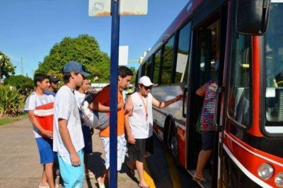 Con masiva concurrencia, comenz� el servicio de colectivo gratuito de playas