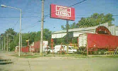 Estaba techando, cay� desde 10 metros y muri� rumbo al hospital