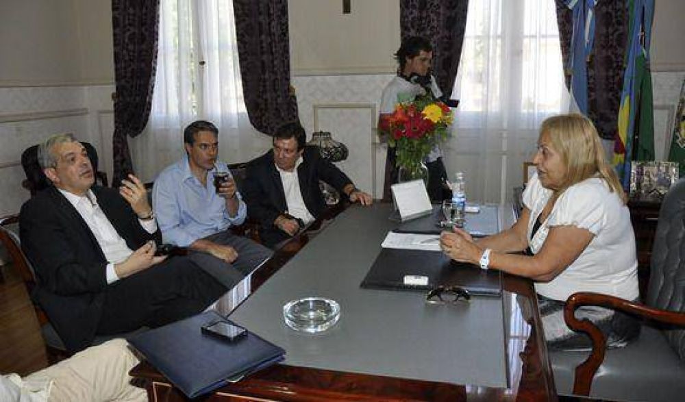 �Por su testimonio, compromiso y vocaci�n militante, Stella Giroldi prestigia y honra la pol�tica�