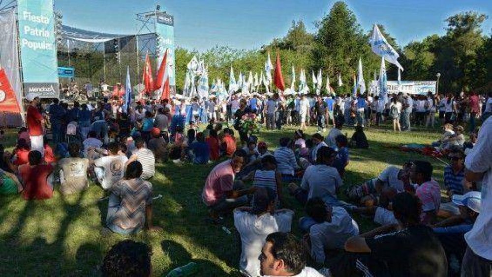Mendoza: color y militancia en el Festival por la Democracia 