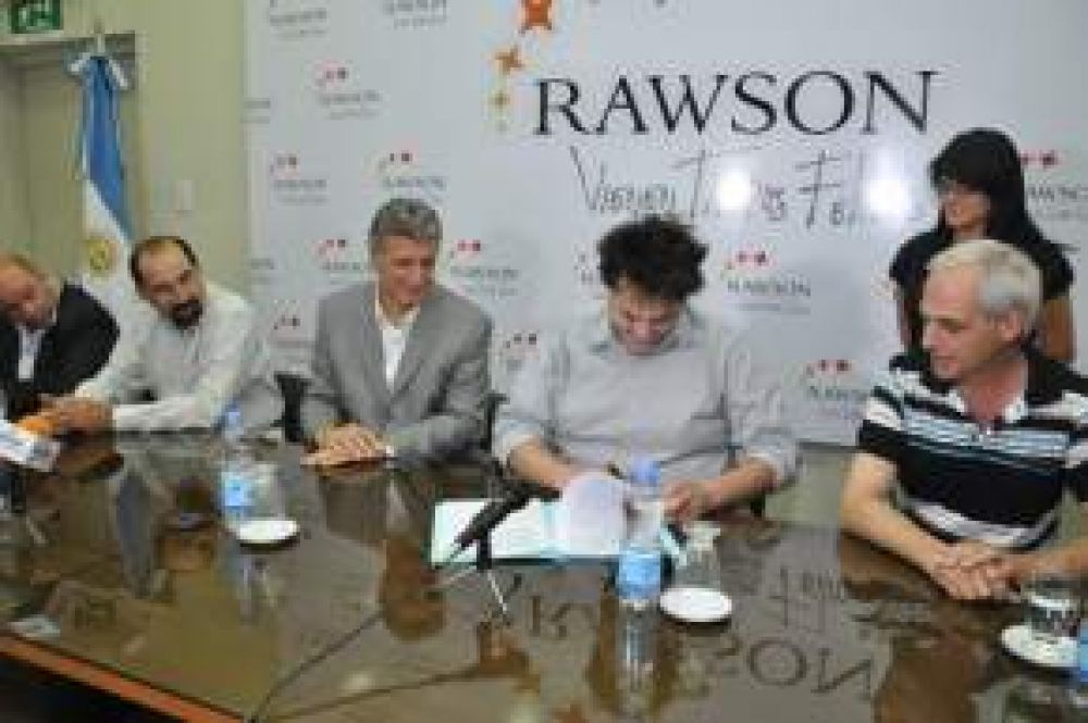 El Municipio de Rawson firm� Convenios con el Instituto Nacional del Teatro 