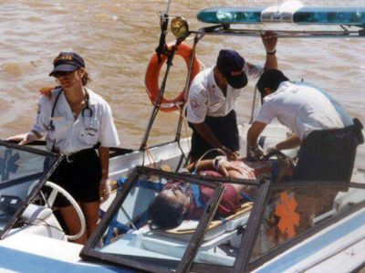 "A la lancha ambulancia le falta equipamiento" 