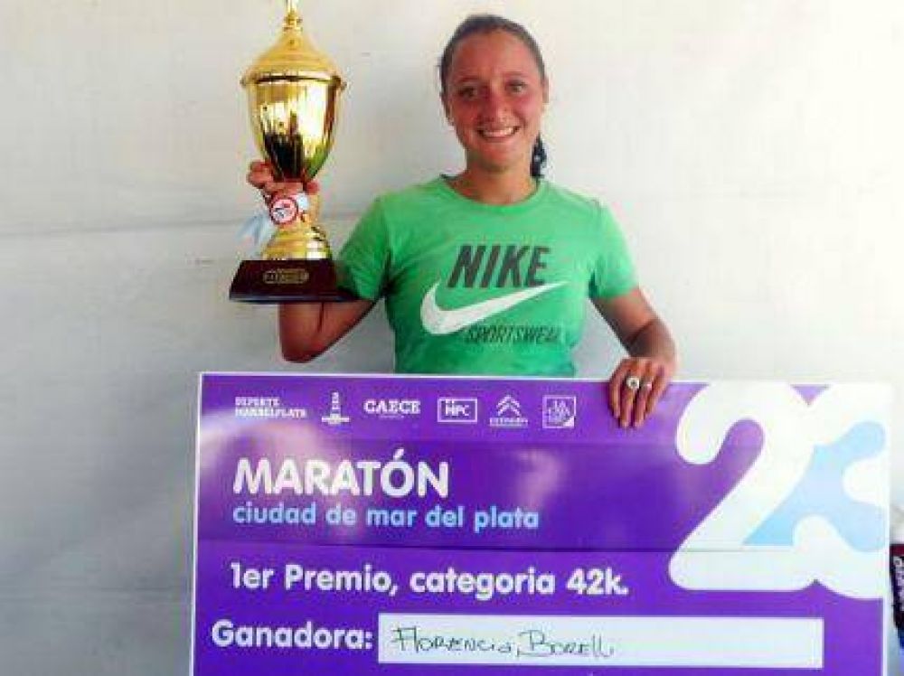 Mat�as Schiel (Trelew) y la marplatense Florencia Borelli ganaron la 23� Marat�n Internacional �Ciudad de Mar del Plata�