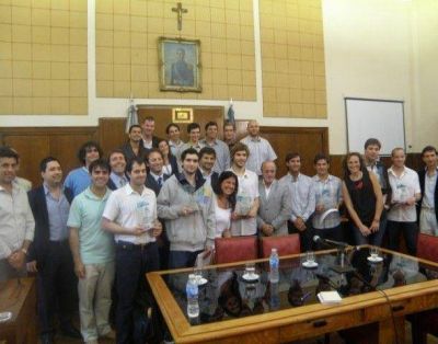 Entregaron diplomas y reconocimientos de AEMPRENDER 2012