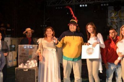 Jorge Ag�ero se llev� el segundo 0km en la Doma y Folclore 