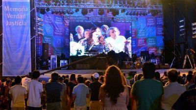 Paran� celebr� con m�sica los 29 a�os de democracia