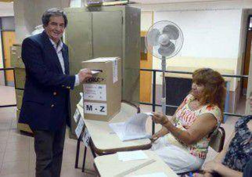 El oficialismo se qued� con las elecciones en CALF