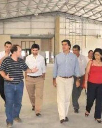 Inauguran una f�brica de generadores y grupos electr�genos en Puerto Tirol 