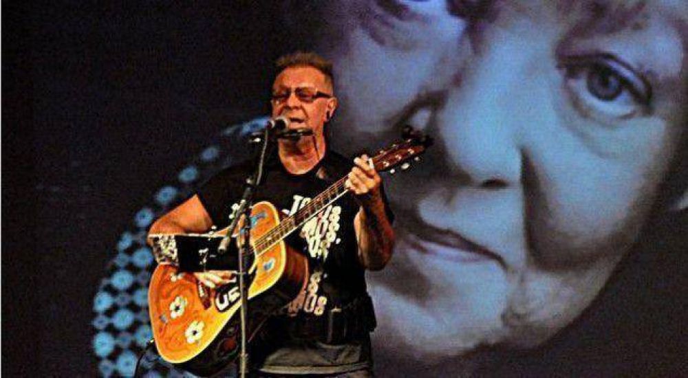 Con el recital de Le�n Gieco se cierra el programa J�venes y Memoria 