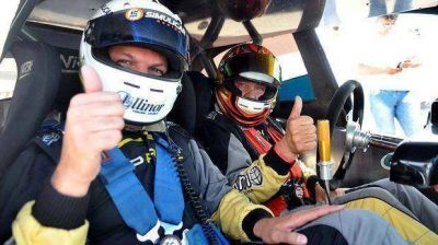 El gobernador encabez� la premiaci�n de la Top Race