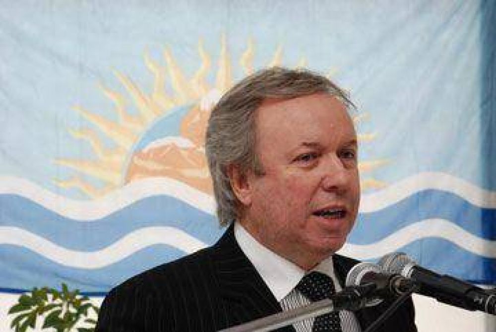 Peralta en visita oficial a San Juli�n